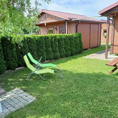 Wika 2 - Kazdy Z Prywatnym Ogrodkiem I Grillem, Internet Swiatlowodowy, Bezplatny Parking Na Posesji Lodge Ustka
